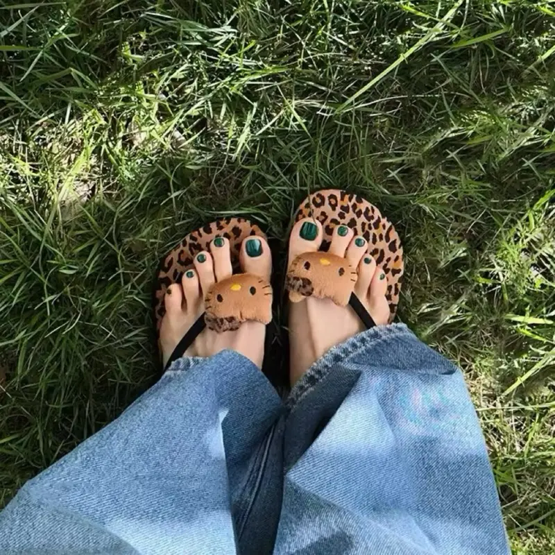 Hello Kitty kawaii cheetah leopard print cute aesthetic y2k flip flops sandals slides sliders for women 4
