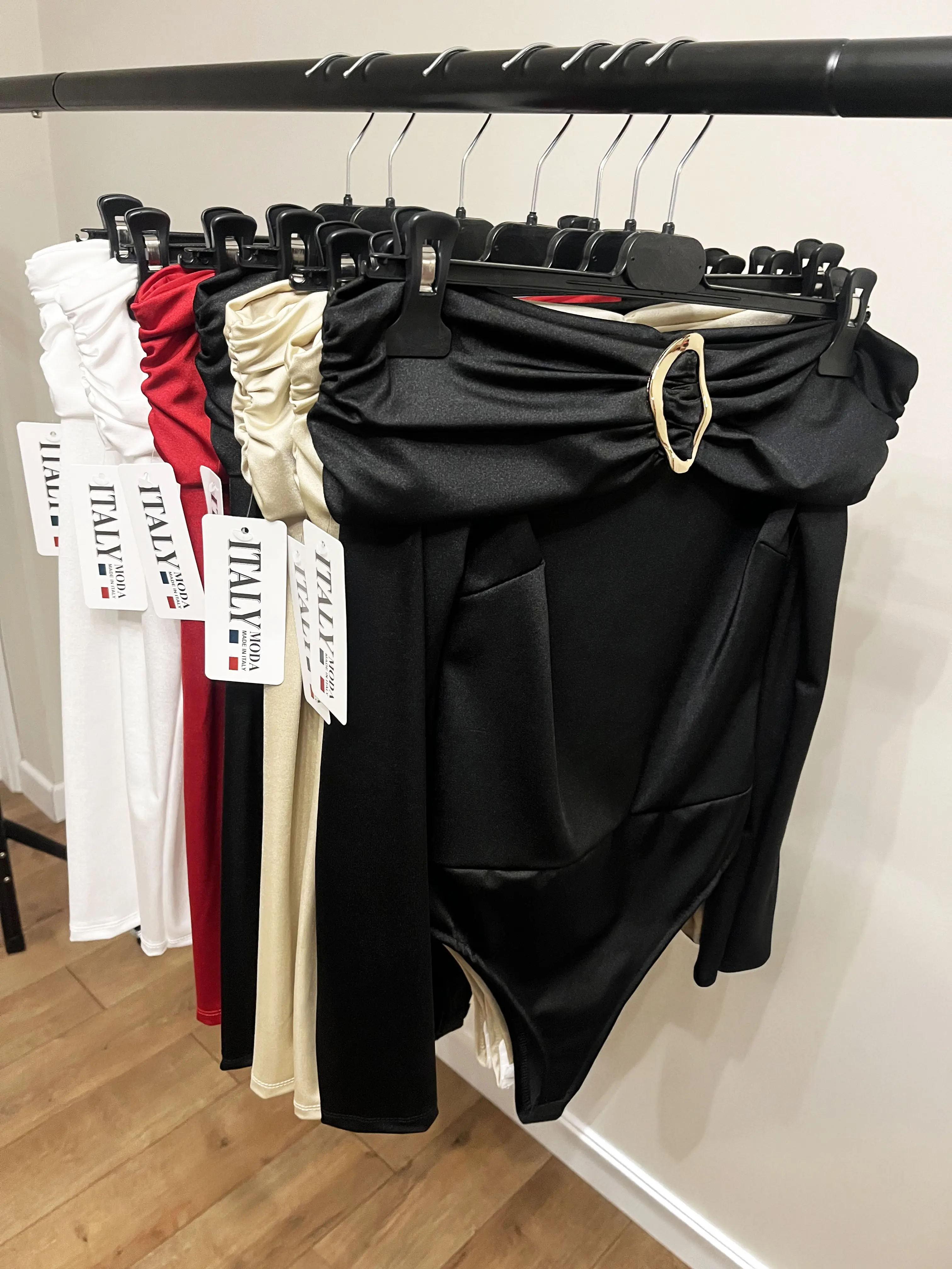 Chic Elegance Essential Draped Bodysuit – Comfort & Style with Gold Buckle | Basic Womenswear Piece