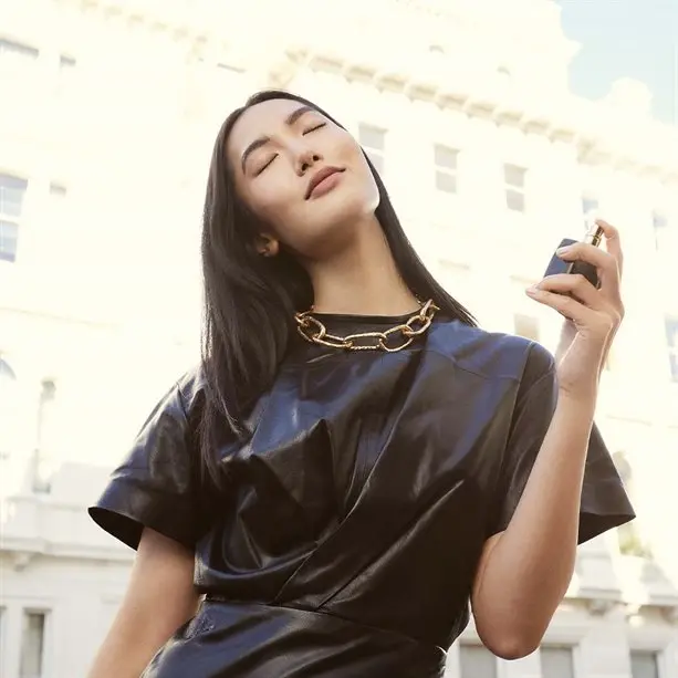 Avon | Little Black Dress Eau de Parfum | Fragrance | Honeysuckle, Ylang-Ylang and Milkwood Perfume | 50ml 2
