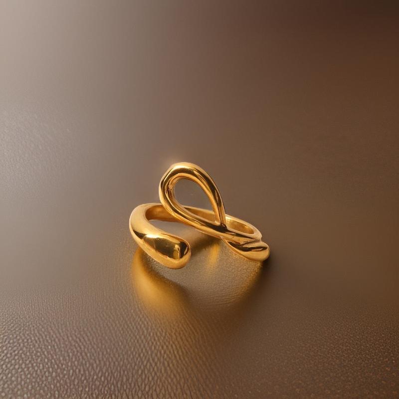 Lulu Statement Tie Ring / 18K Gold Plated 1