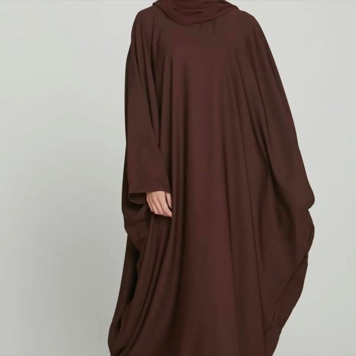 Batwing plain abaya in Nida material with inner tying belt