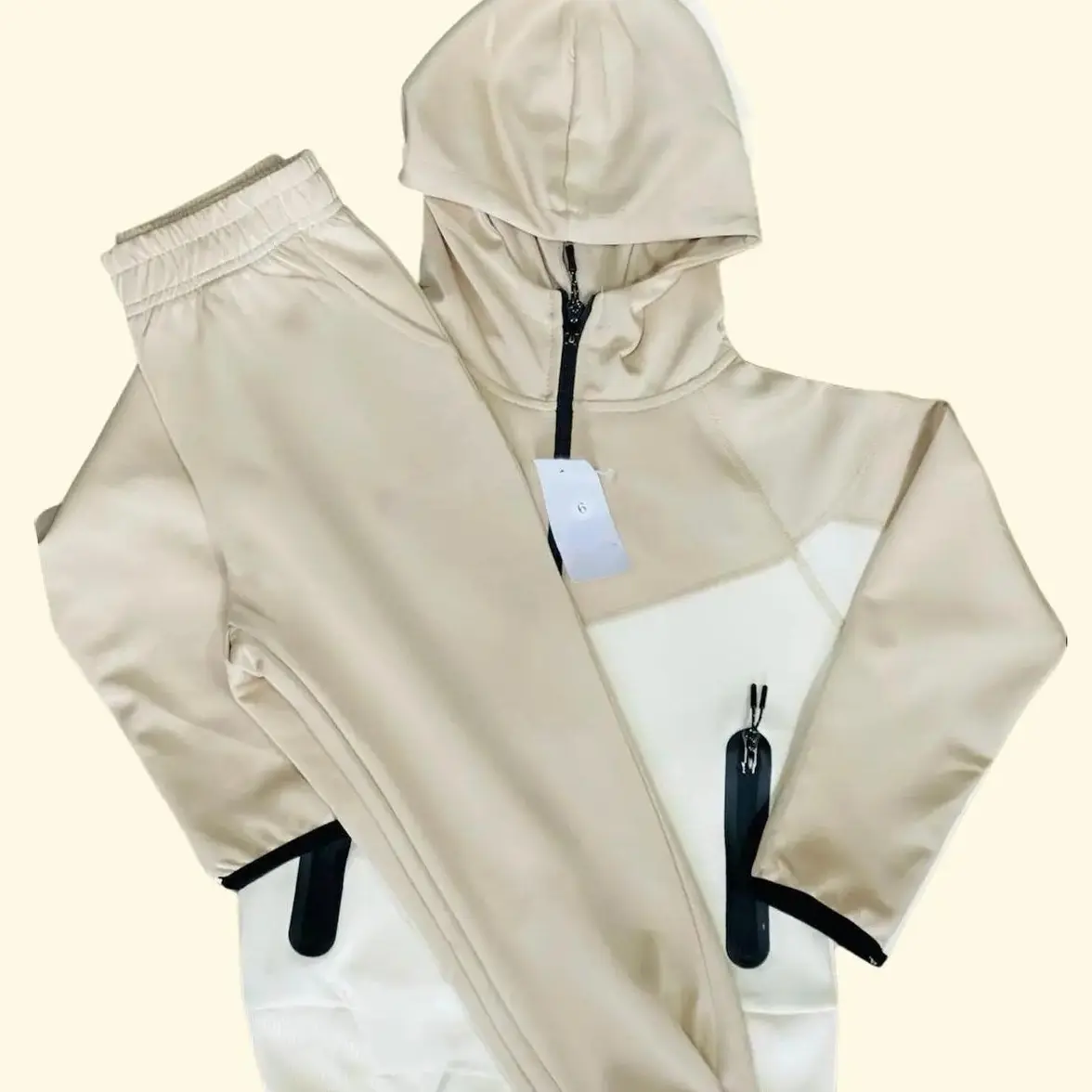 Kid Tracksuit for Ages 4-14 in 4 Colors - Comfortable and Flexible