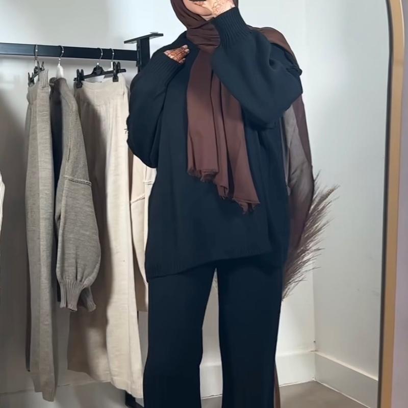 Round high neck knit Coord set 8