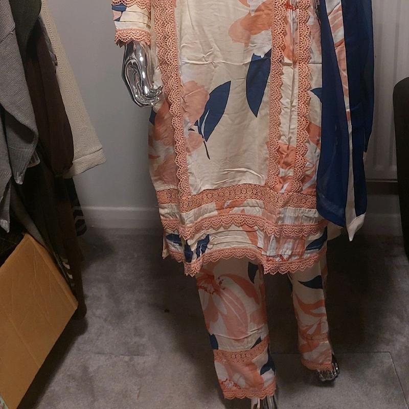Asian Style 3pc women causal wear. boski lenen fabric and shifoon dupata ivory colour with navy blue dupata. beautiful lace work on shirt and trousers. 3
