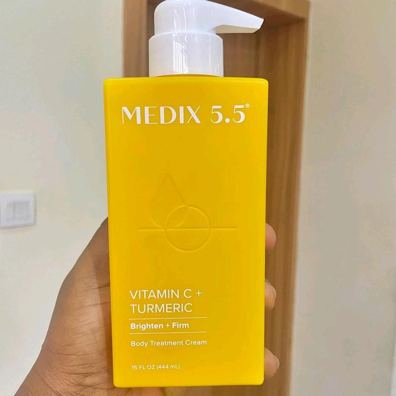 MEDIX 5.5 VITAMIN C & TURMERIC LOTION  one bottle 1
