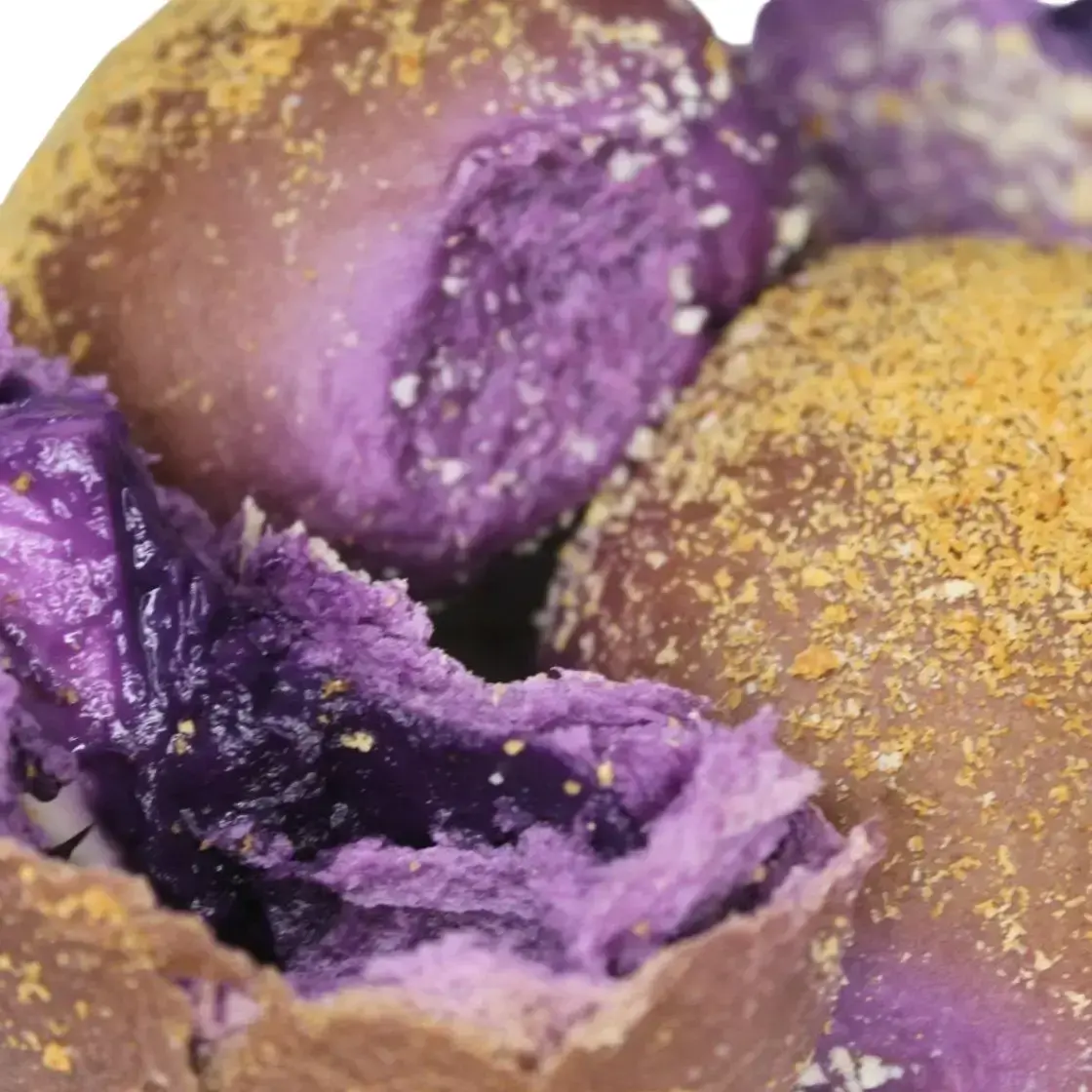 pamsmixx by pamcakes - purple pandesal  with cheese and halaya (purple yam)