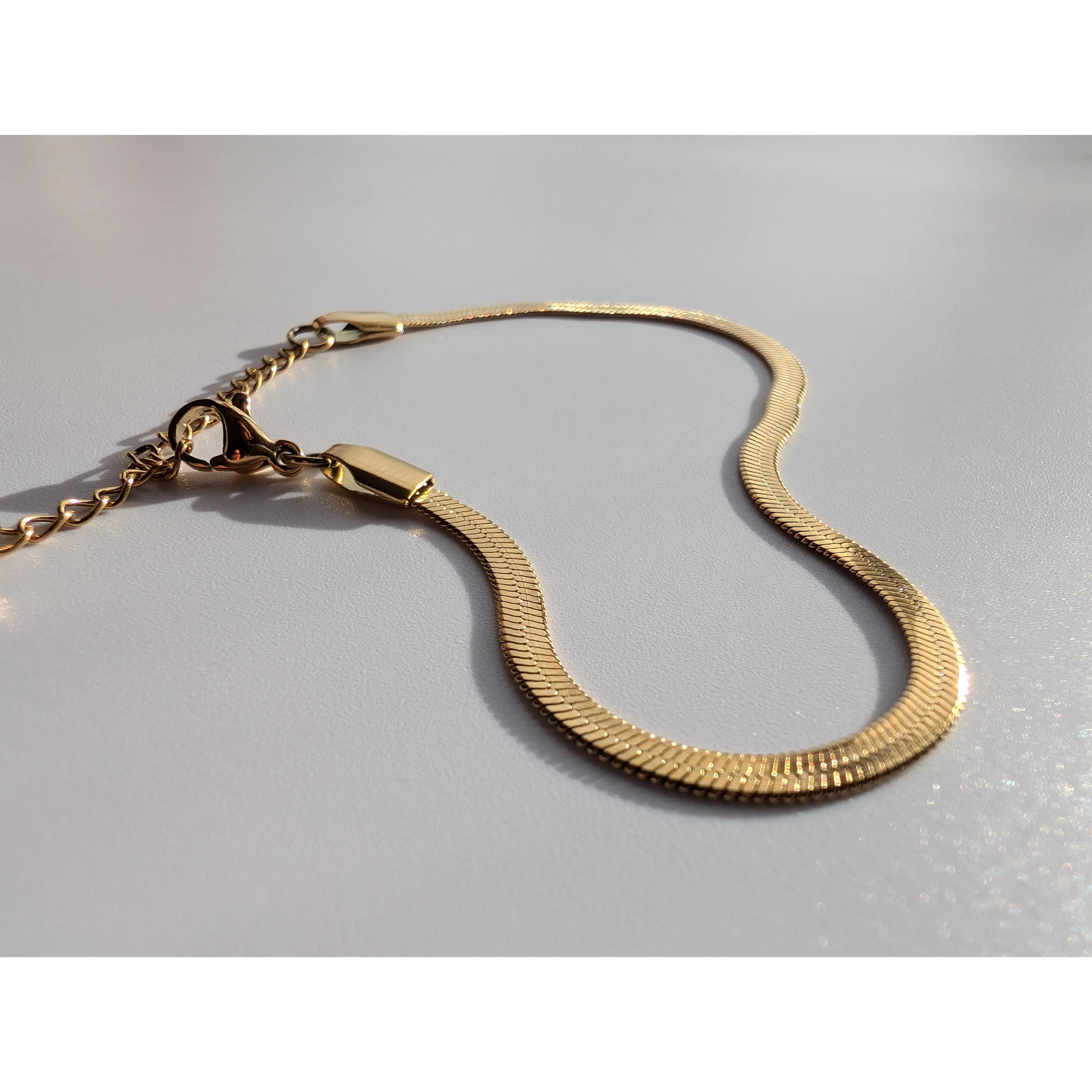THE CAT'S TAIL BRACELET