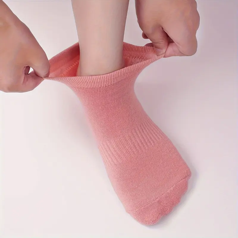 Product Introduction of ANIELGARD   4pcs Women's Breathable Non-Slip Yoga Socks, Perfect for Pilates, Barre, Ballet and Home Exercise, Comfortable to Wear. 5