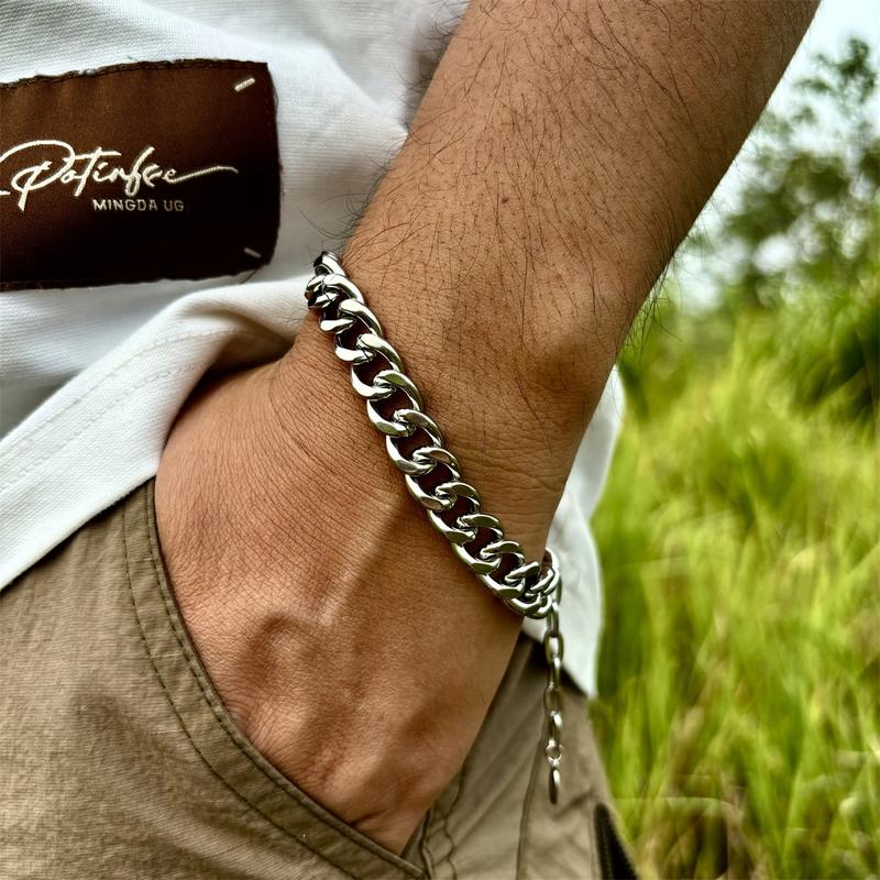 Product Introduction of 2024 Luxury Lovers Gift Hiphop Stainless Steel Not Fade Waterproof Strong Big Size Bracelets for Women Men 0