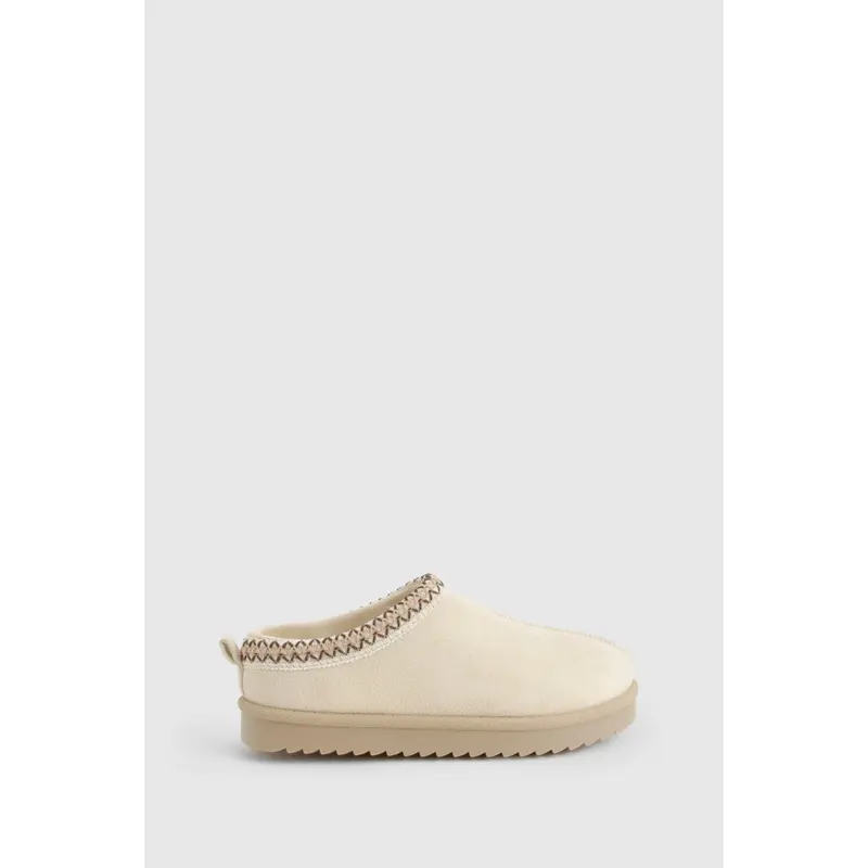 Embroidered Cosy Mules 2