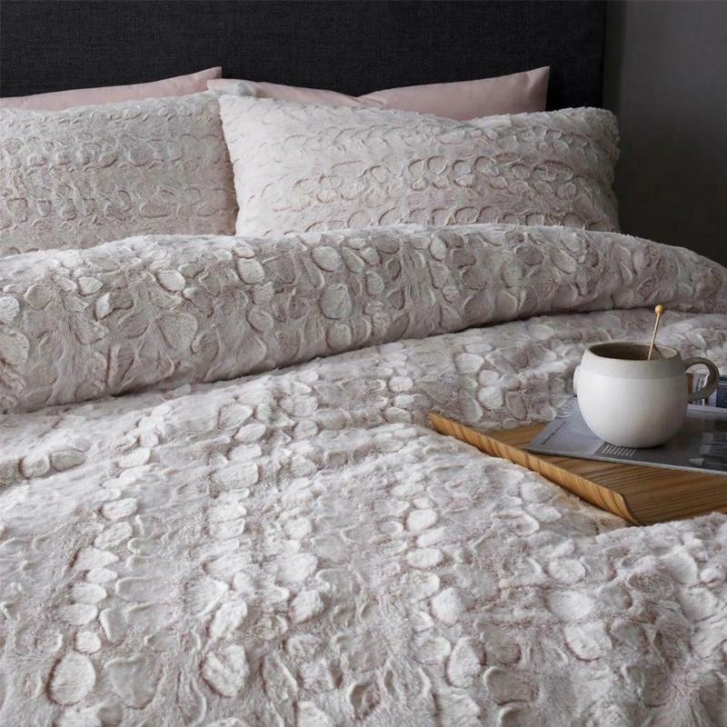 Teddy Luxe Faux Fur Duvet Cover Set Fleece Bed Soft Warm Quilt All Size Blush Pink Christmas Throw 2