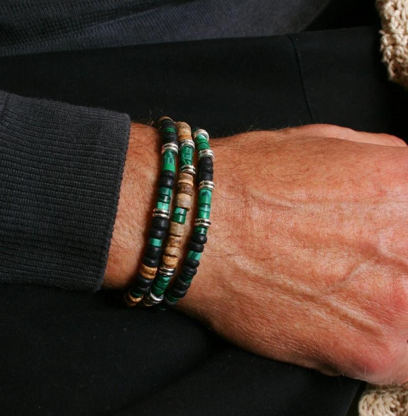 Product Introduction of Man Set Malachite Coconut / Boho Green Black Coconut Bead Bracelet 1