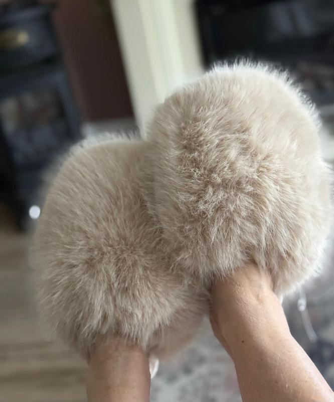Extreme Fluffy faux Fur Slippers Women Footwear comfort Stylish Soft 6