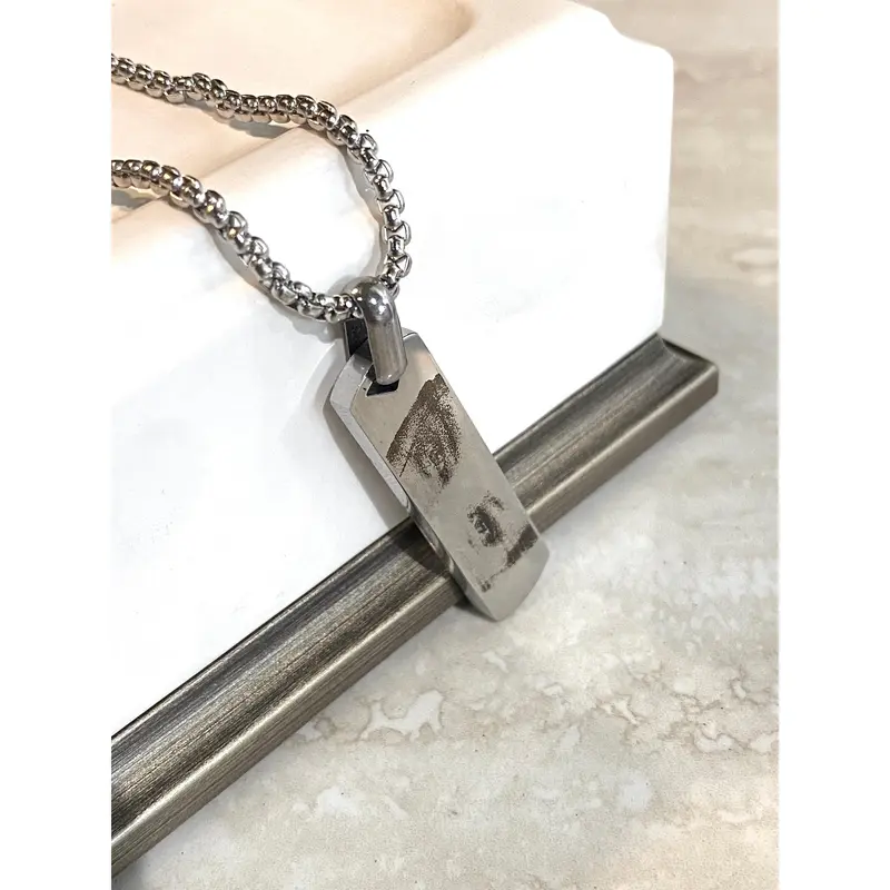 Personalized Engraved Eyes Necklace - Custom Engraved Jewellery Gifts 1