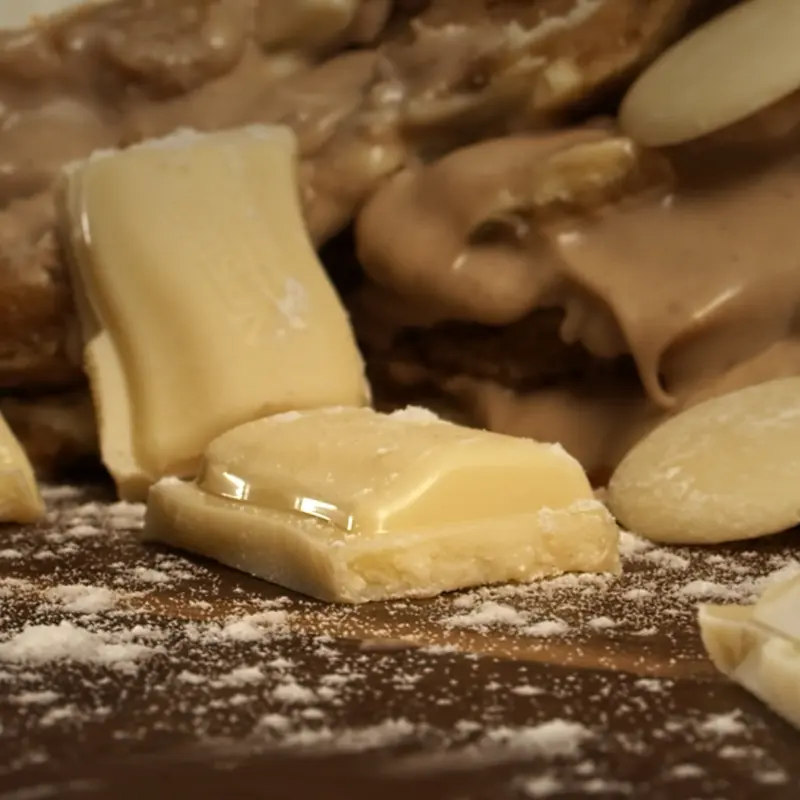 White Chocolate Hazelnut & Milkybar 3