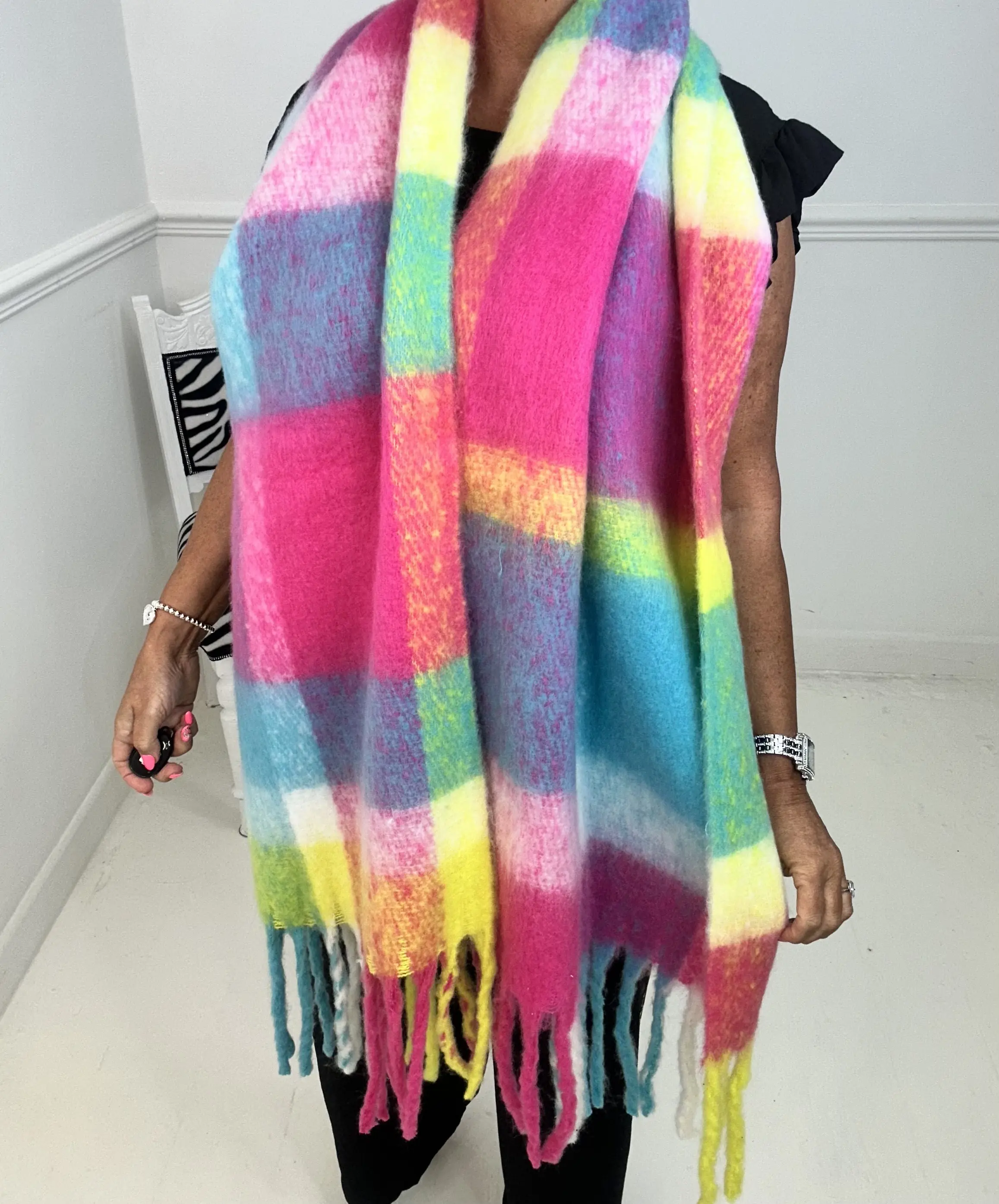 LARGE  COSY SCARF