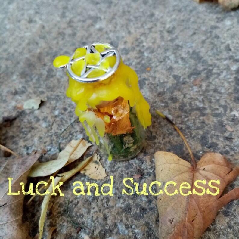 Powerful handmade witch bottle spell jars carry or place in home, choose your intention whether it’s money, luck, love, weight loss, protection. Containing herbs and oils and sealed with wax 6