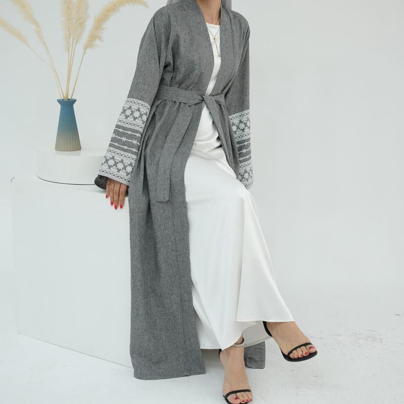 Product Introduction of 2024 New Fashion Simple Dubai Middle East Turkey Dubai Embroidery Elegant Cardigan Robe Muslim Dress Women open  abayas 7