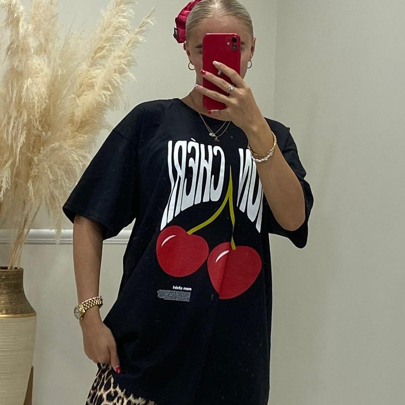 MON CHERRY OVERSIZED T-SHIRT Womenswear 1