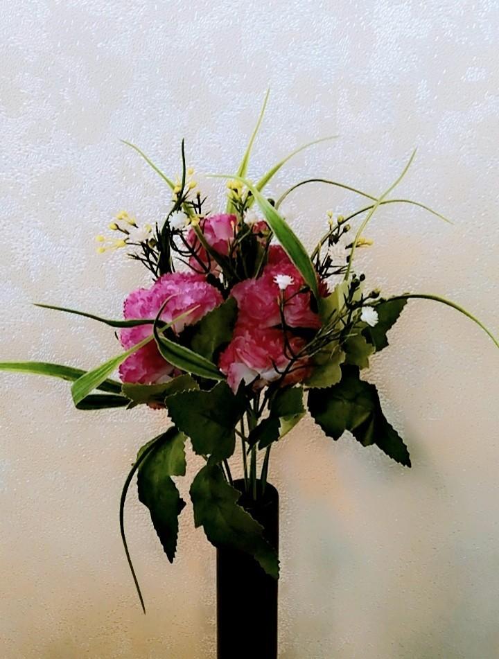 Product Introduction of Evergreen floral Bradford offers the huge range of artificial flowers. 3