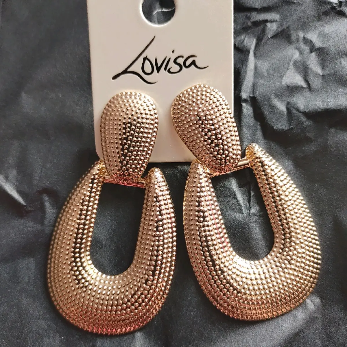 Lovisa gold dot texture drop earrings