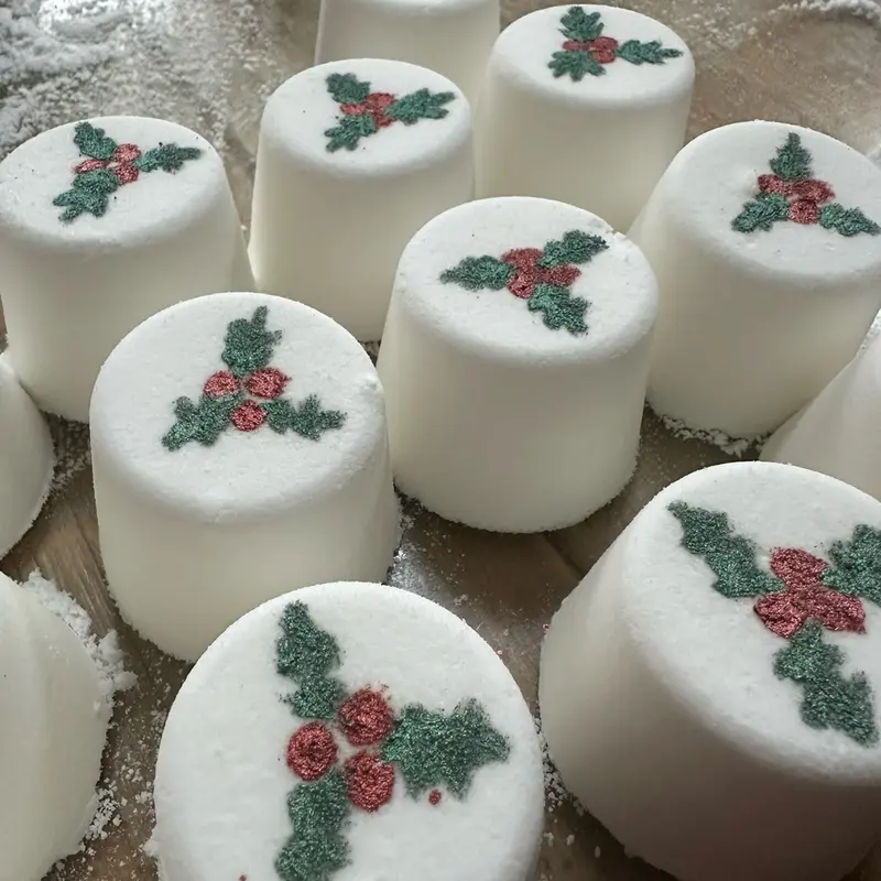Christmas Pudding & Teddy Towel Gift Box - Perfect for the Holidays 1