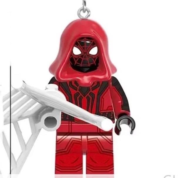 Mini Figures cartoon wolverine Spiderman  iron man captain Comic Character Keyring Car Keys Perfect Gift couple keychain 5