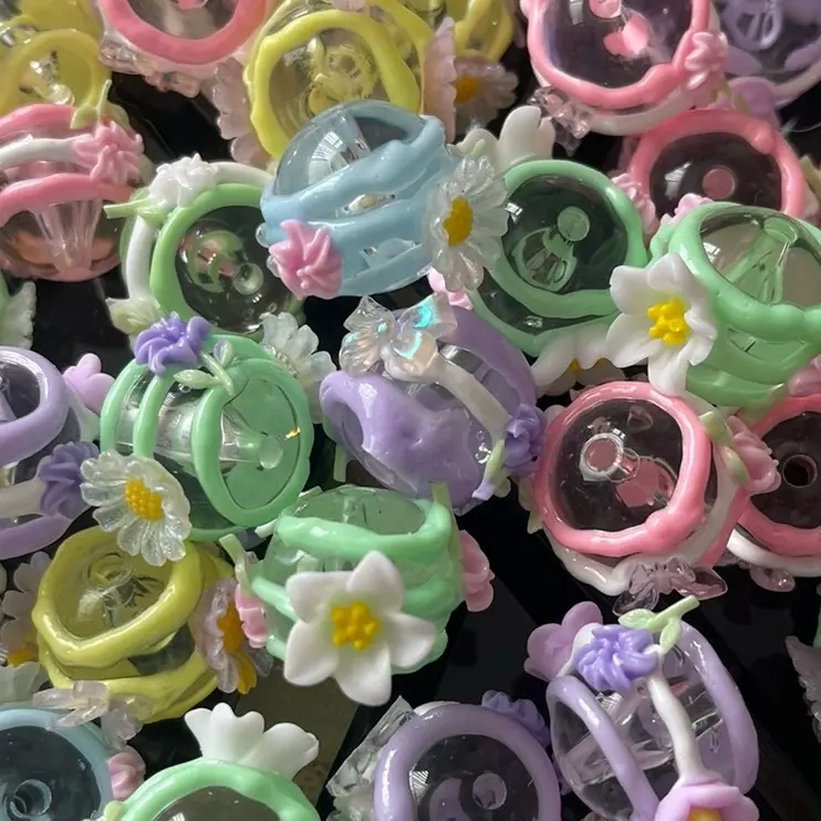 *5 PIECE* Mixed-Colour Flower Beads 0