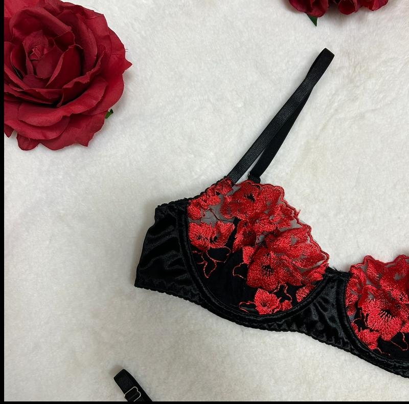 Liliosa Lingerie Elegant Floral Embroidery Silky Satin Red & Black Sexy Lingerie Set (Clasp Bra+Adjustable Panty), Adjustable Spaghetti Straps, Elegance Bralettes Bra Comfort Thin Thong , Comfortable  Contrast Mesh Sheer Womenswear Underwear Fabric Fit 1