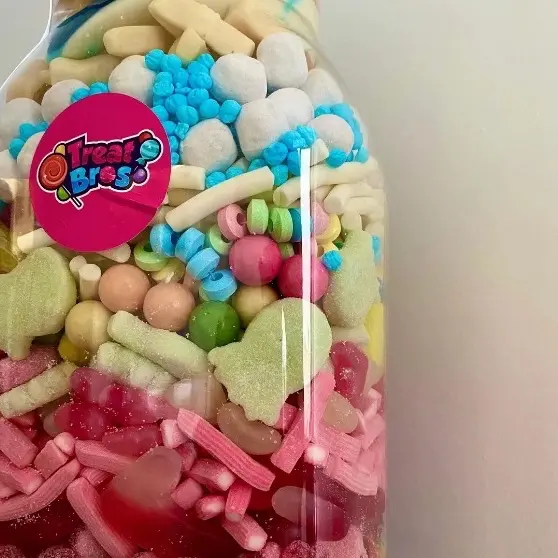 TreatBros Customisable 4.5 Litre Jar, Sweets & Chocolate, ideal Christmas gift! 4