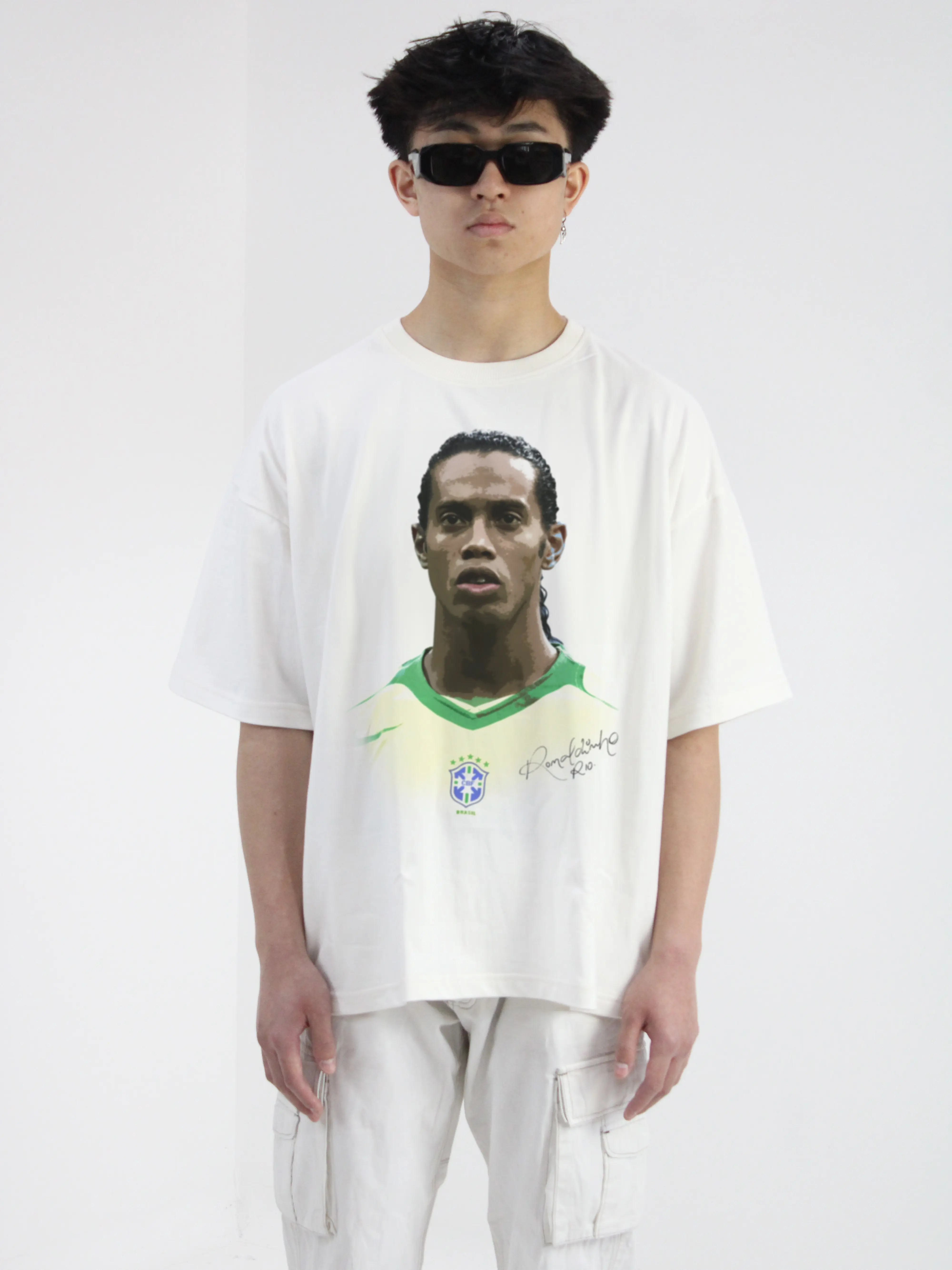 Ronaldinho Brazil national team white graphic t-shirt - 100% cotton crew neck t-shirt, Unisex t-shirt Streetwear Casual Loose Menswear Top Plain Tee Underwear