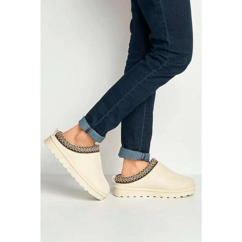 Faux Suede Embroidered Cozy Slippers Walking Shoes Footwear 1
