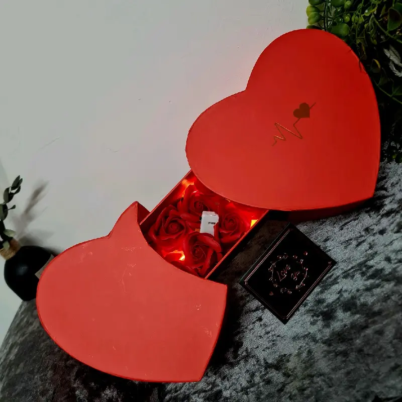 Beautiful LED Slide Love Heart Box Gift 2