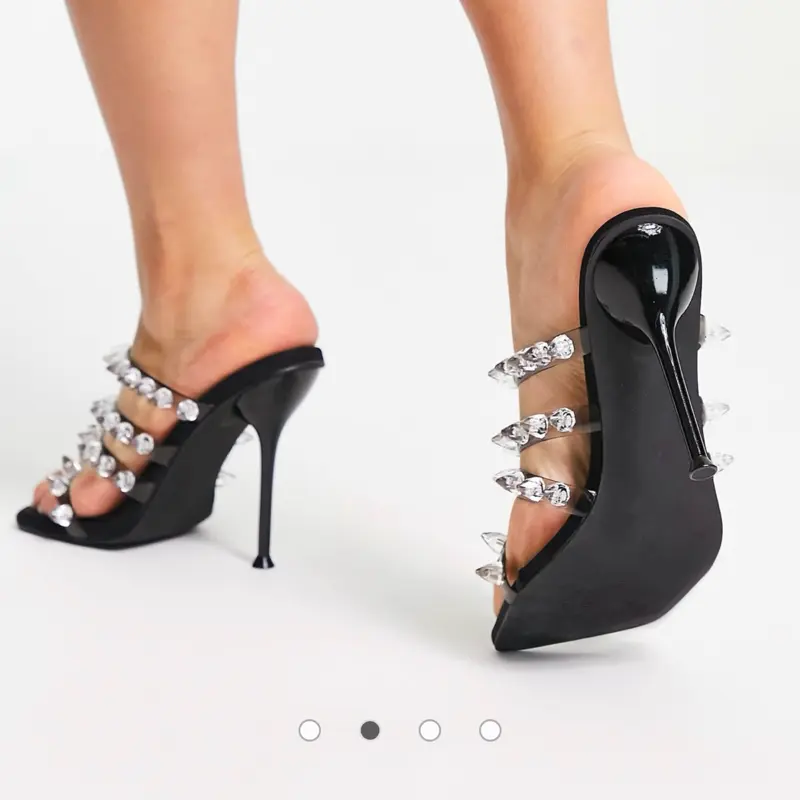 Roxanne studded mule wide fit size 6 1