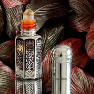 6ml Ruqya Black musk in luxurious silver bottle with roller head. Perfect for ashiq jinn, shaytan, succubus and incubus demon repellant.