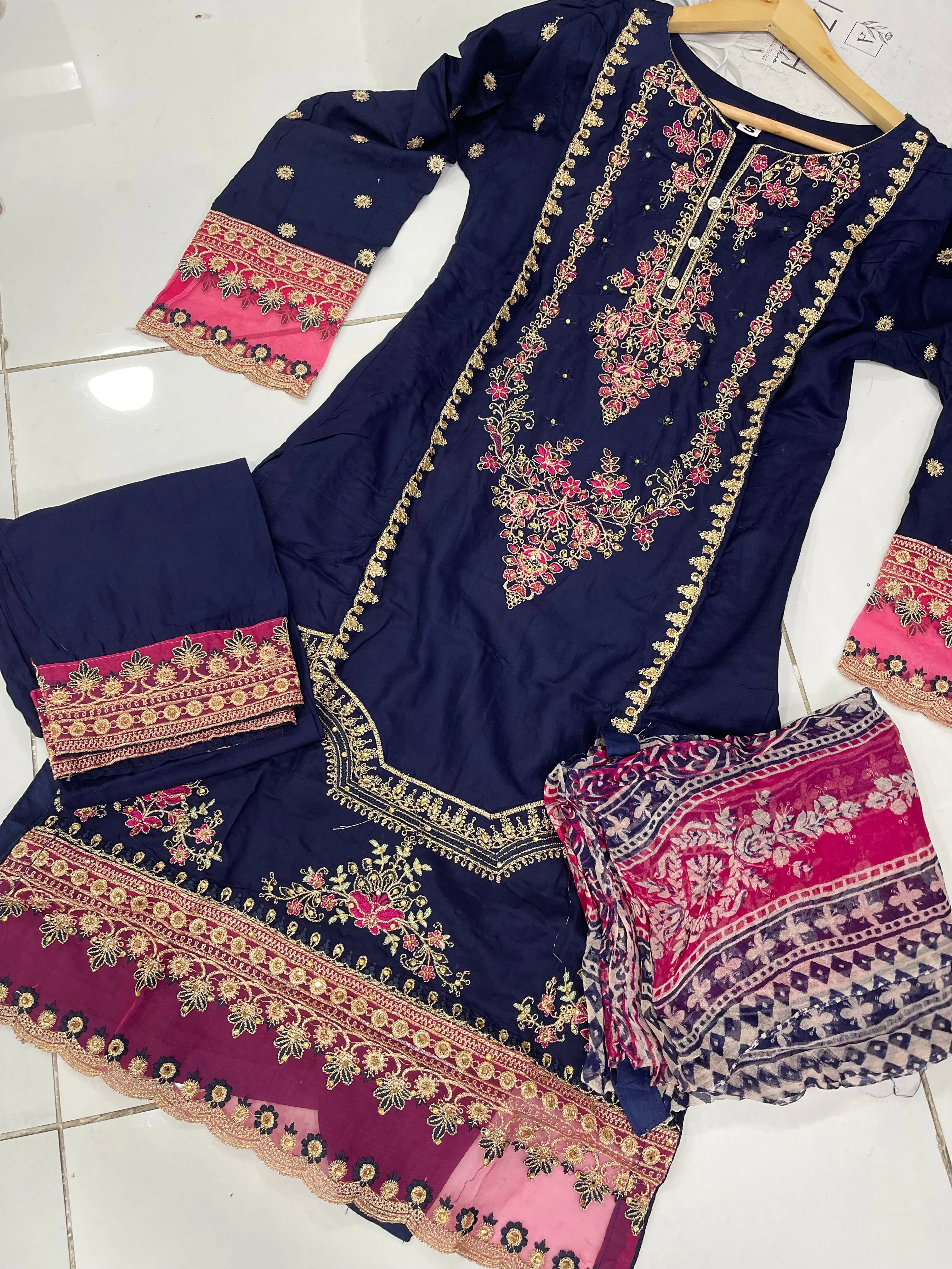KHADIJAH’S | Embroidered Linen Ready To Wear | KJ073 (Navy)