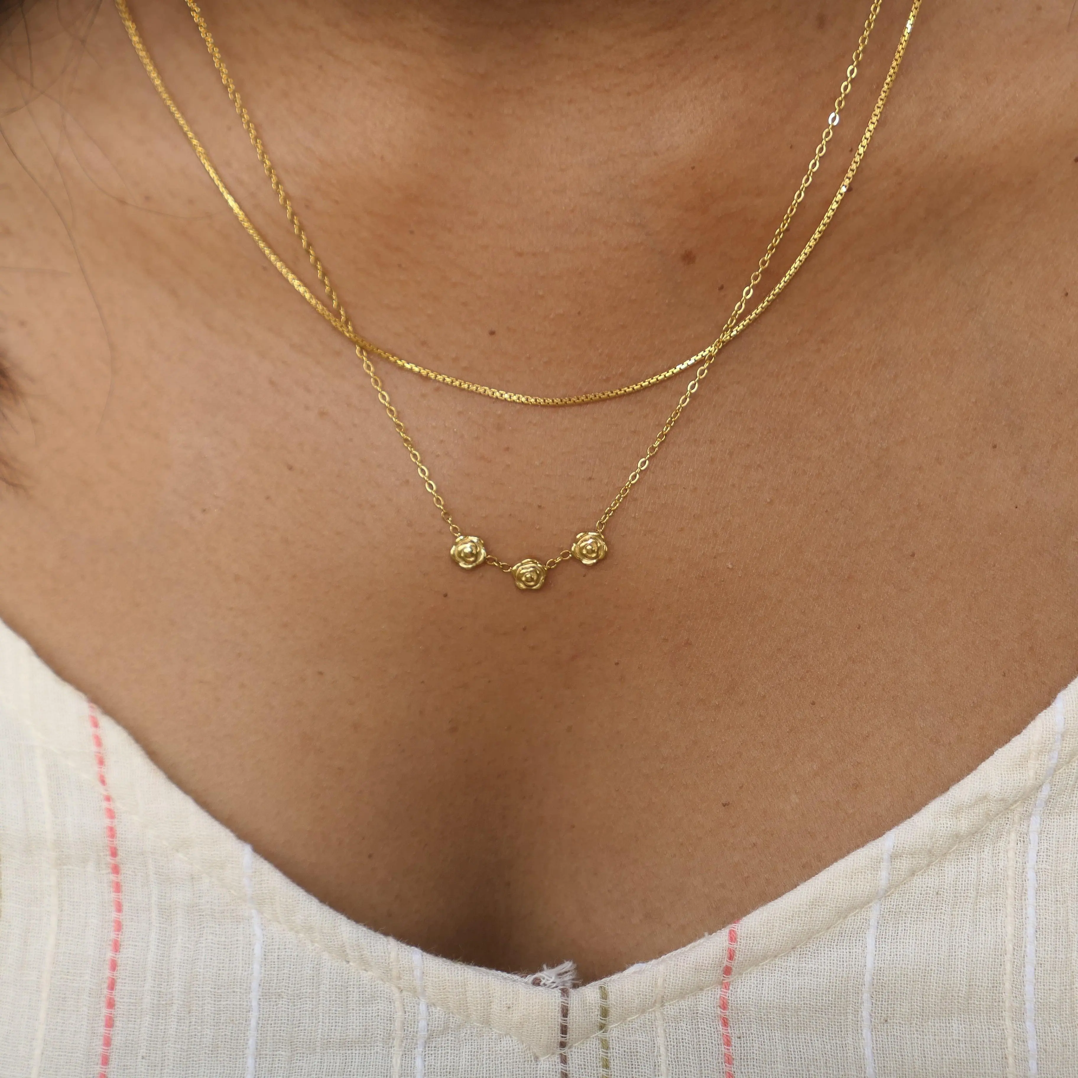 Mini Roses Necklace