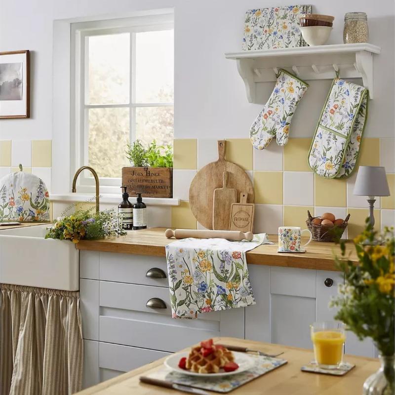 Stylish Double Oven Gloves with Insulated Cotton Mitts & Pot Holder - Various Designs - Classic, Bakeware - Heat Resistant 4