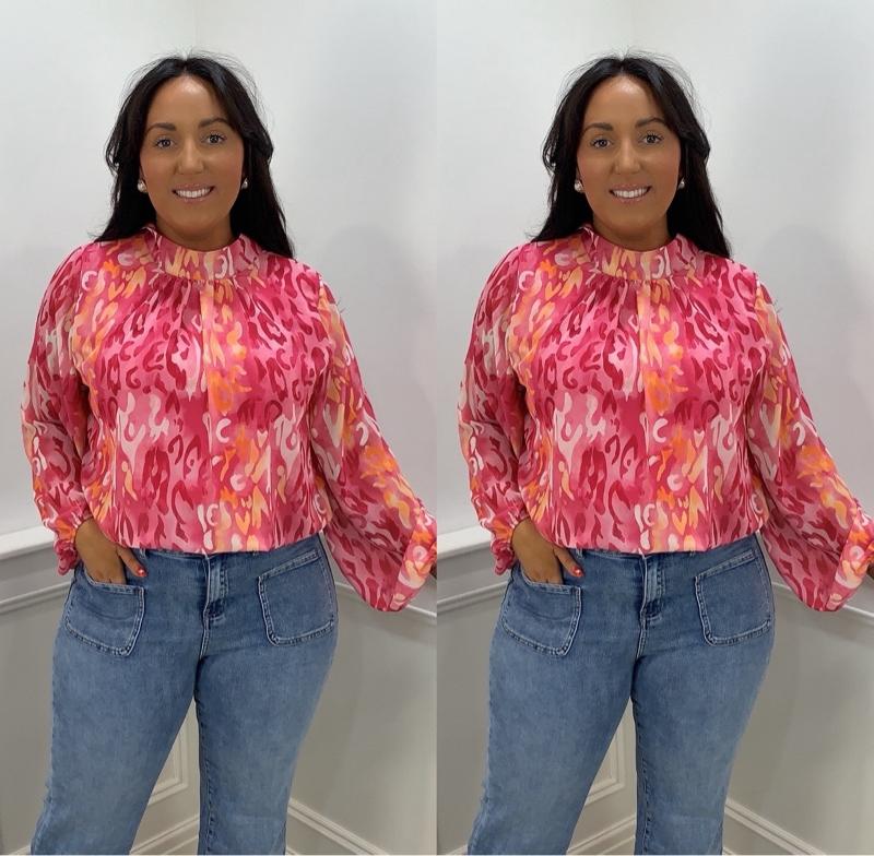 Product Introduction of Rachel Bubble Hem Top for Women - Onesize 8-18 - Womenswear, Shirts 27