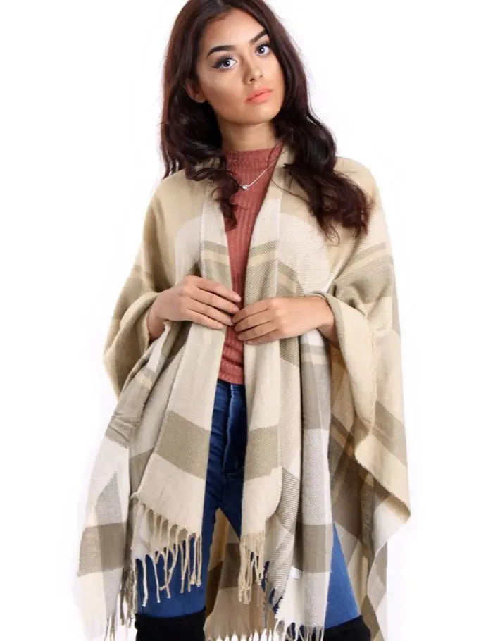 Stone Check Blanket Cape with Tassels
