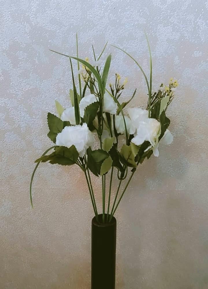 Product Introduction of Evergreen floral Bradford offers the huge range of artificial flowers. 1