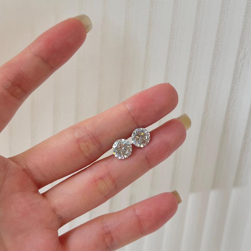 Round Brilliant Cut 8mm Studs Sterling Silver 925 1