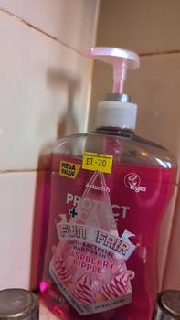Product Review of ASTONISH PROTECT + Care Raspberry Ripple Anti-Bacterial Hand Wash 600ml from C**e 0