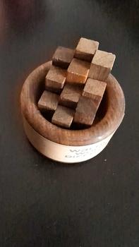 Product Review of Walnut Wood Aromatherapy Diffuser for Essential Oils Fragrance Perfume Freshener Woody Scented oil pure blend from A** N**e 0