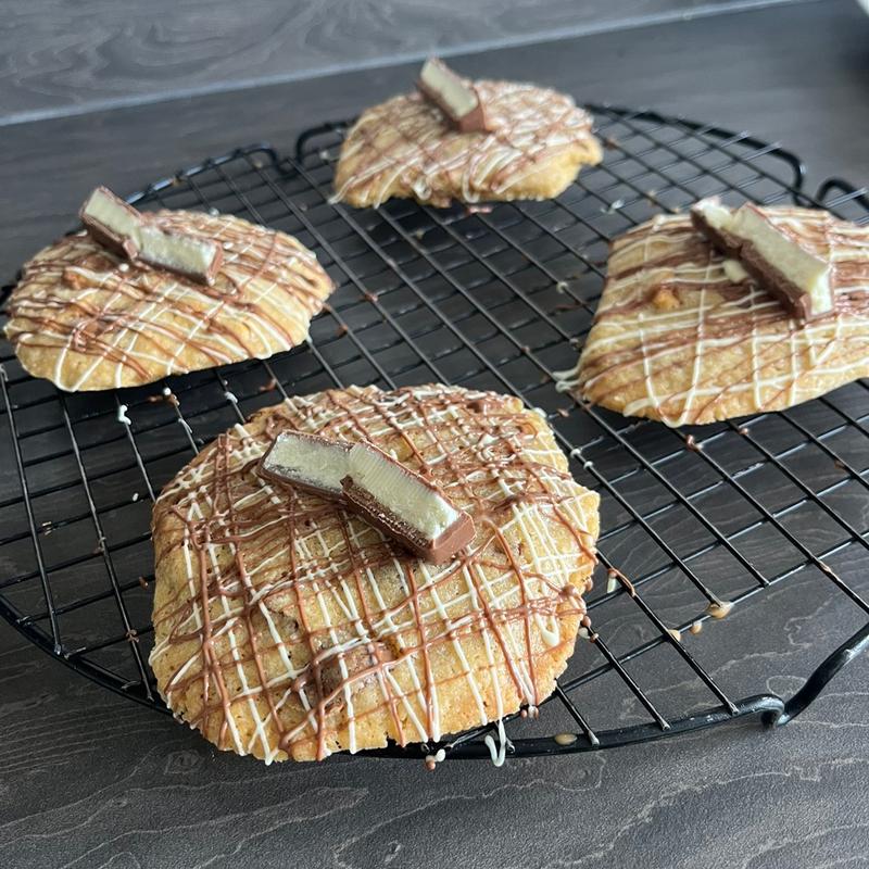 Kinder Bar Cookies - Homemade  pack of 6 Baked 0