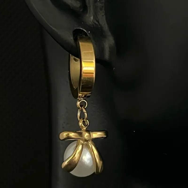 Pearl Dangle Earrings - Perfect for Any Occasion 2