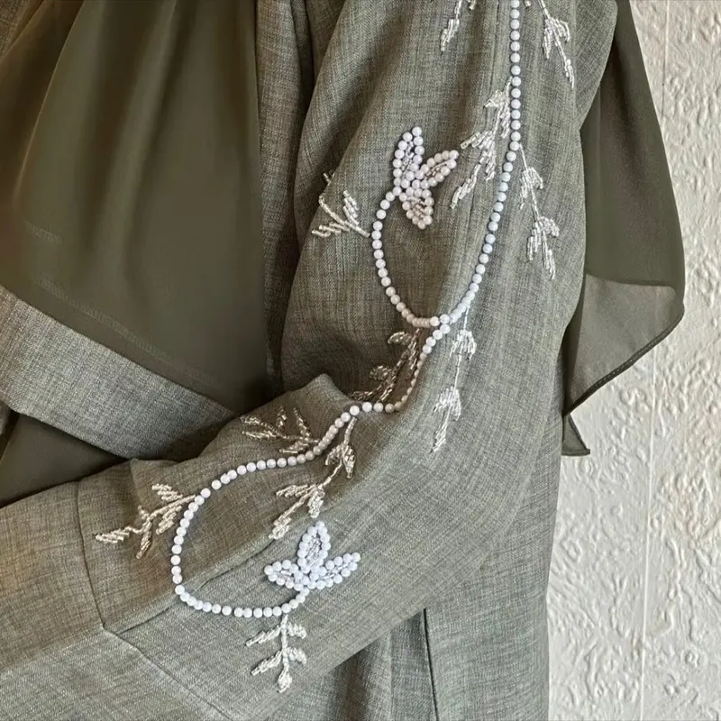 Linen embellished green abaya 3