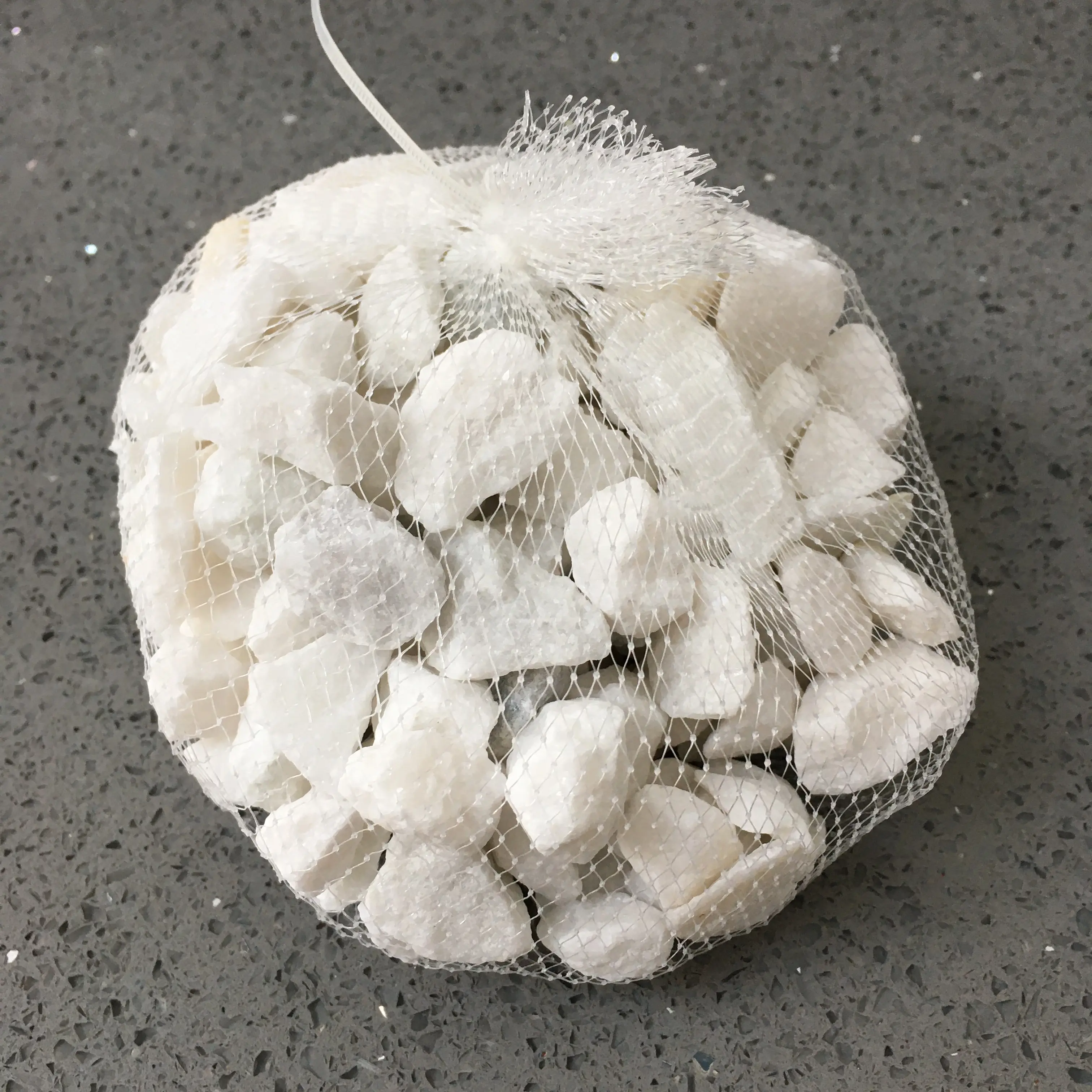 White Decorative Stones Natural Pebbles Table Decoration Centerpiece Craft Vase Pot Garden Rocks Decor