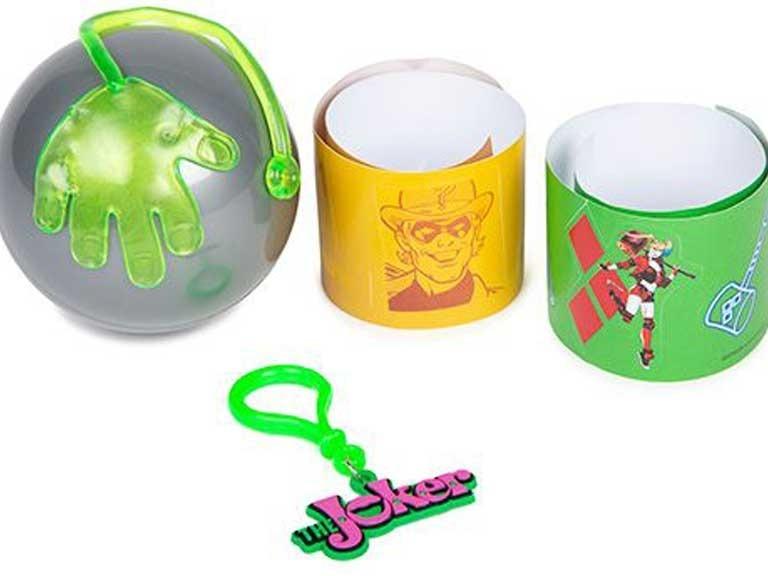 DC Batman Activity Ball - Stickers, Keyring, Accessory 2