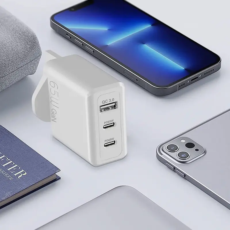 65W GaN Fast Quick Charger for Type-C Devices - UK Plug - Charging 3